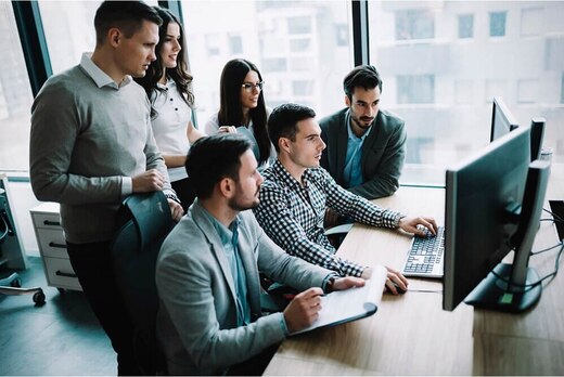 Сборка проектных команд: инженеры, программисты, аналитик...