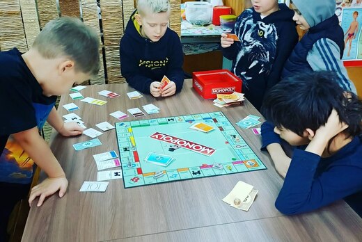 Ппактика настольных игр школы семейного образования "Ясно...