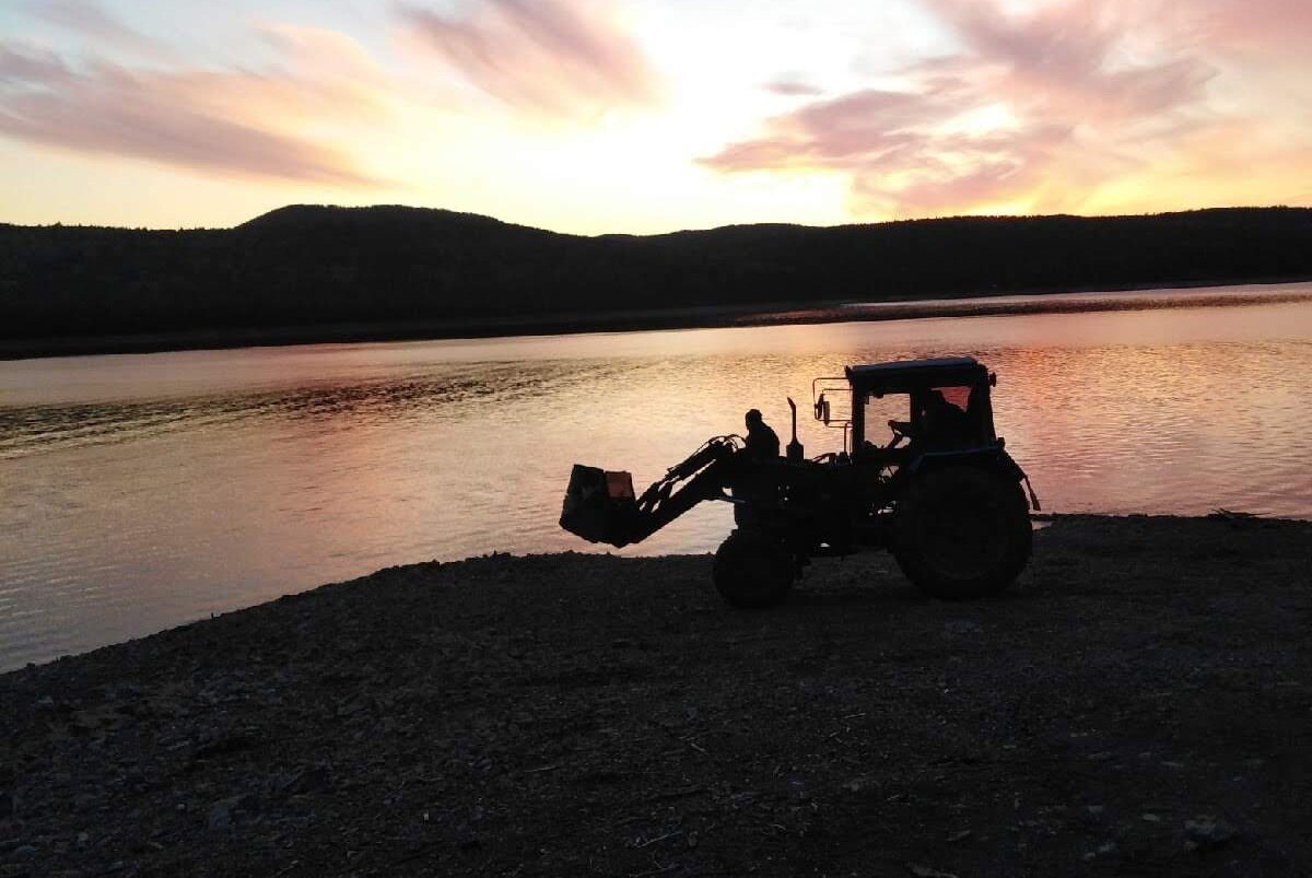 Идеологический практикум от линейного студенческого отряда Бий-Хем