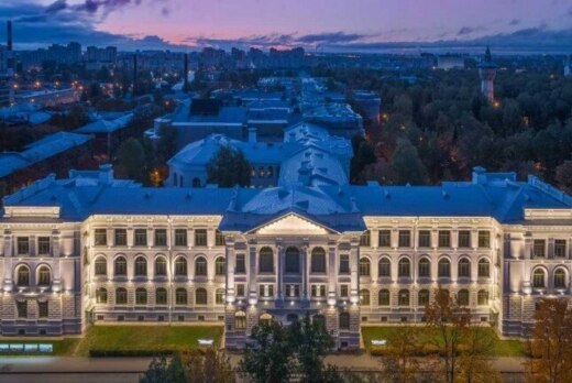 Лекция для участников летней практики ВШТМиМФ "Дизайн мыш...