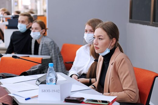 "Реклама юридических услуг: теория и практика"