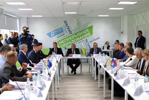 СТРАТЕГИЧЕСКАЯ СЕССИЯ общегородского проекта «ProДВИЖЕНИЕ...
