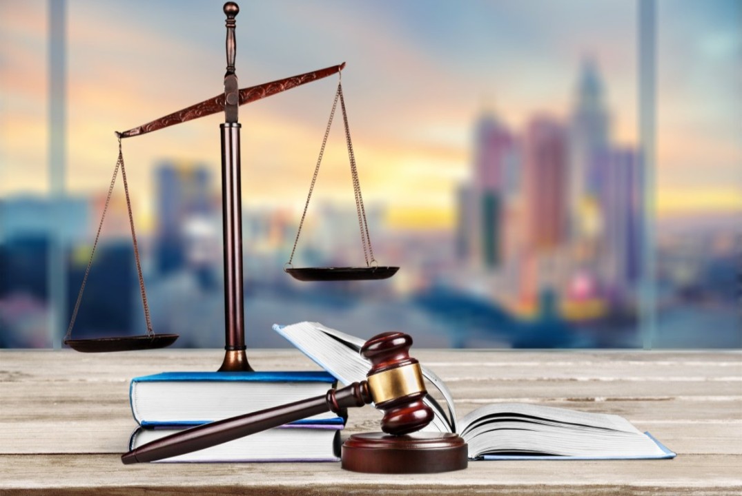 "Обучение служением": реализация в процессе правоприменения и социального регулирования