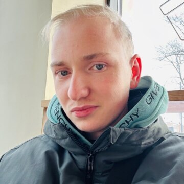 Данил Викторович Холстинин