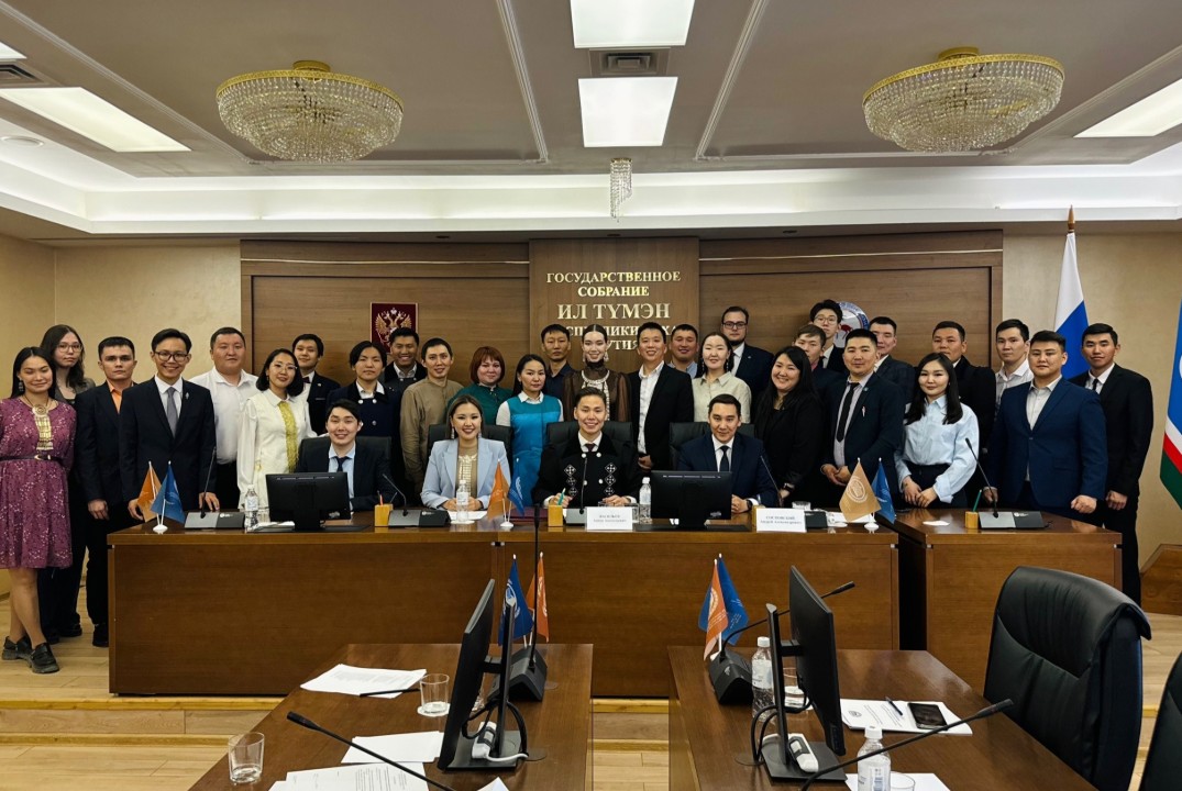 Стратегическая сессия «Будущее Молодежного парламента: ид...