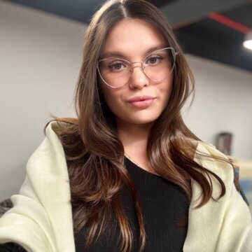 Аделина  Аюпова