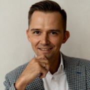 Антон Мельников