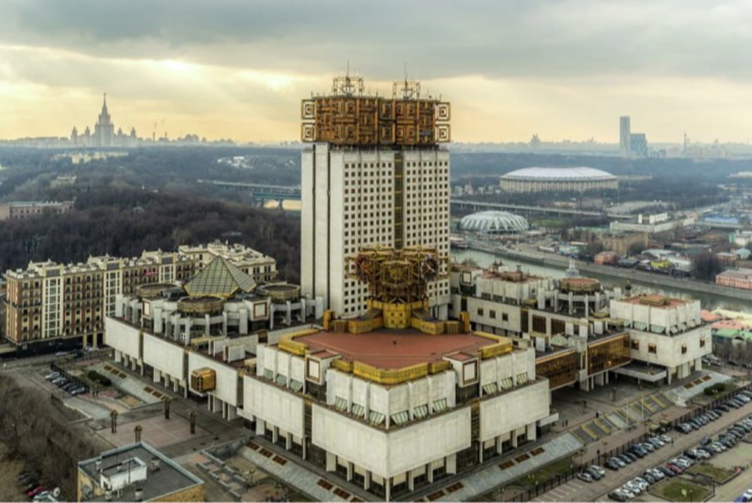 Лекция «Архитектурные дворцы как вехи истории науки»