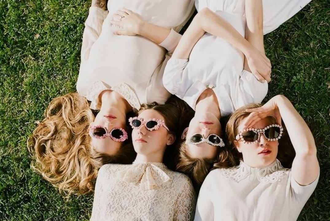 Знакомые Незнакомцы