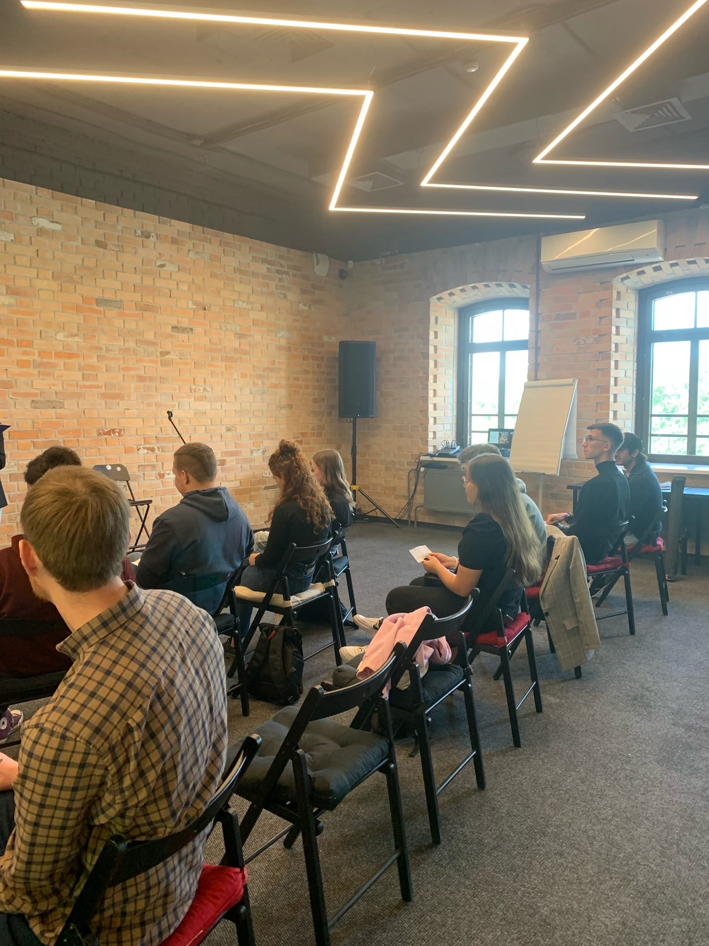 English discussion «Позитивное и негативное влияние Интер...