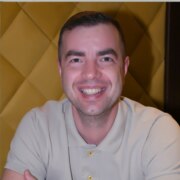 Евгений Лузганов