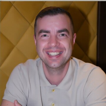 Евгений Александрович Лузганов