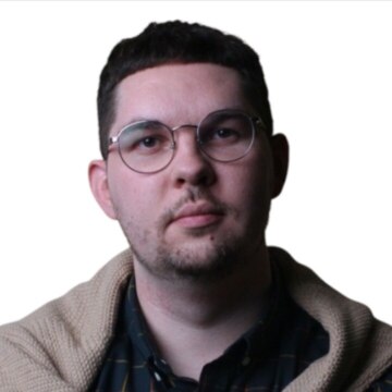 Александр Юрьевич Бахарев