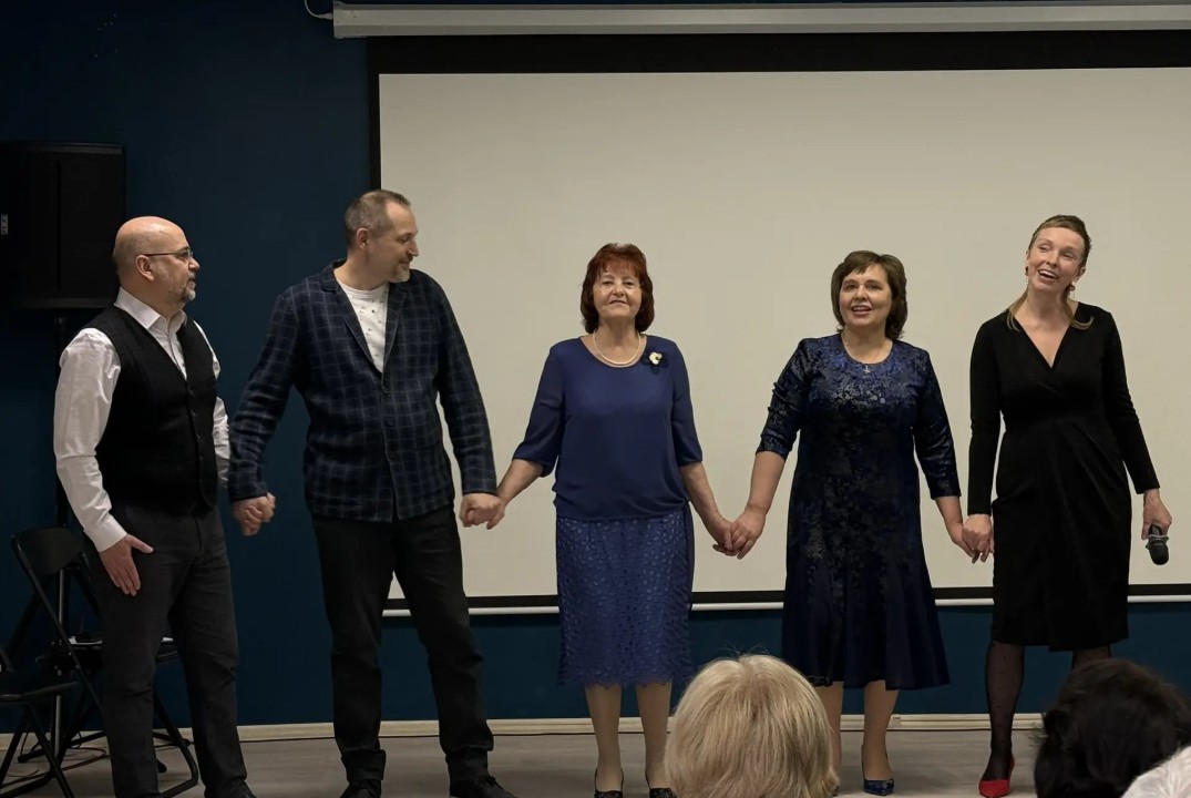 Творческий вечер поэтессы Аллы Дугиной "День победы".