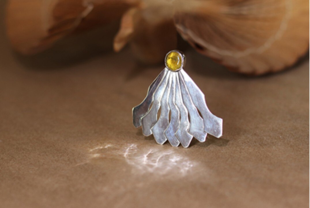 Выставка творческих работ студентов кафедры декоративно-прикладного искусства и народных промыслов СПГУПТД