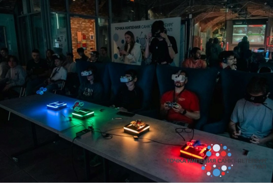 Новогодняя гонка дронов ГУАП класса 75 мм