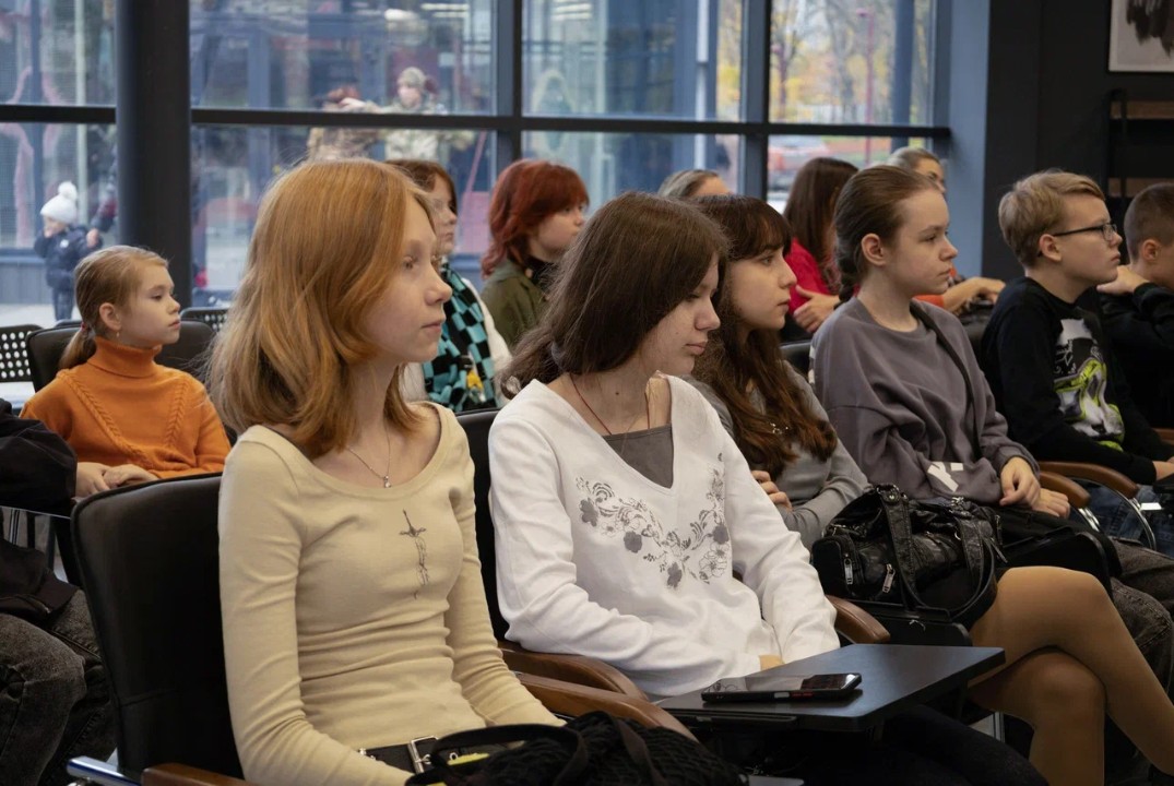 Лекция от галериста Алёны Алексеевой