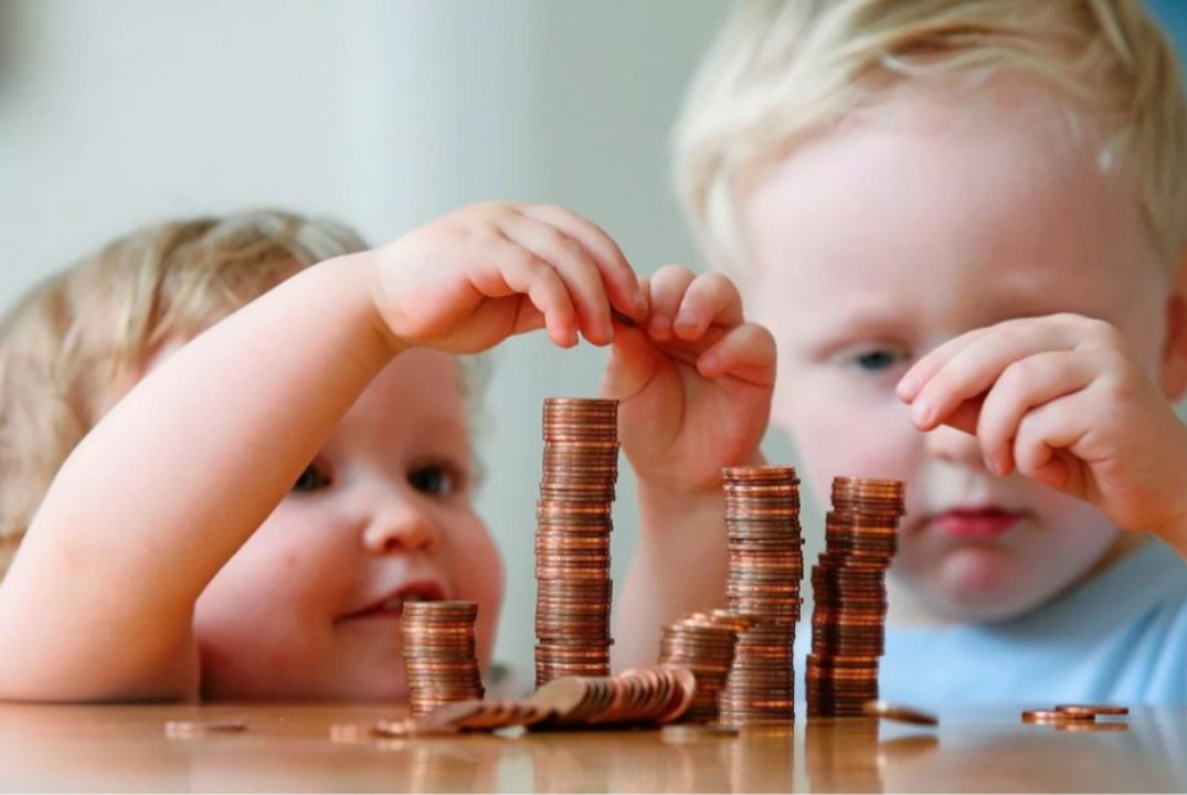 Право на социальные выплаты: единое пособие на детей в Ро...