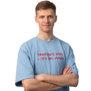 Никита Михайлович Чаморов