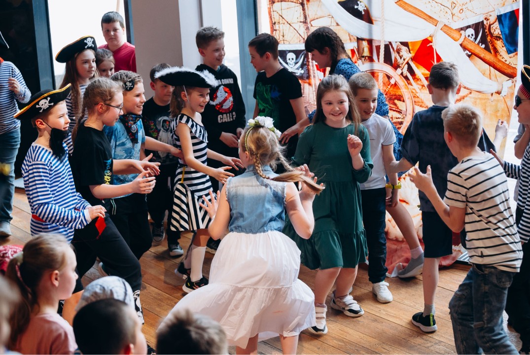 Отчетный концерт детского лагеря "Под открытым небом"