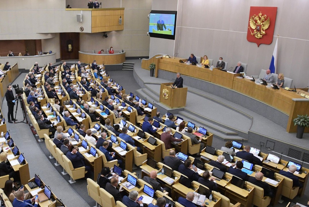 Деловая игра на тему: «Законодательный процесс в Государс...