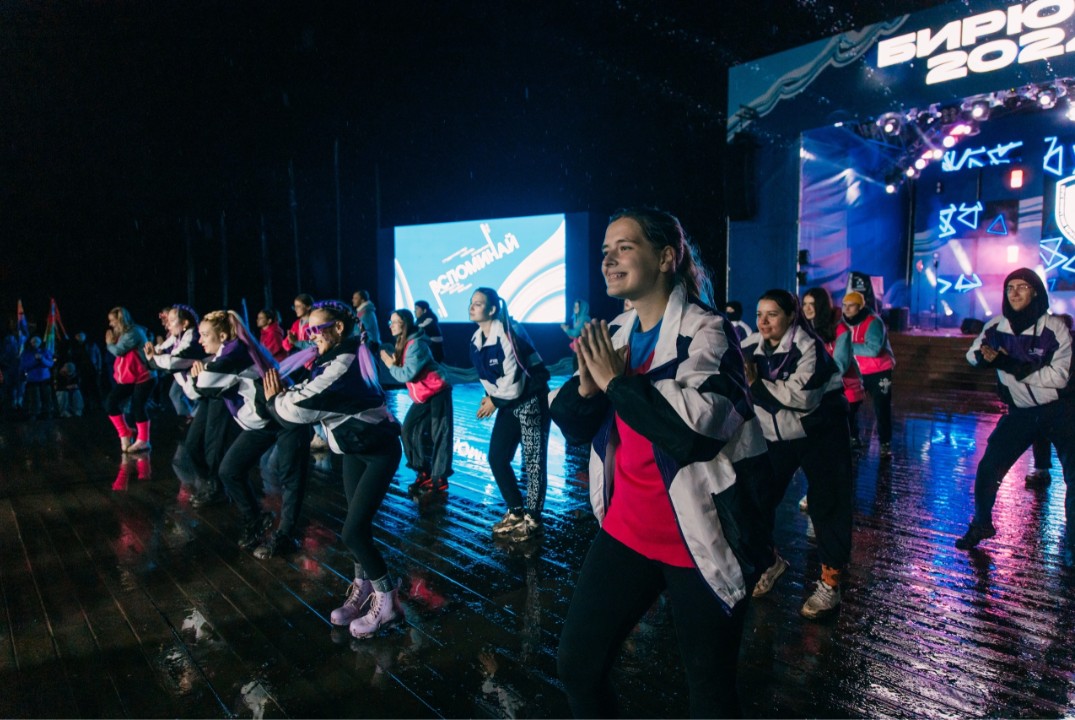 Комиссарка ЛСО "Рифуз"