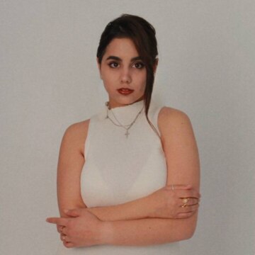 Элина  Мнацаканян