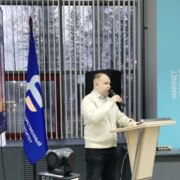 Александр Комаров