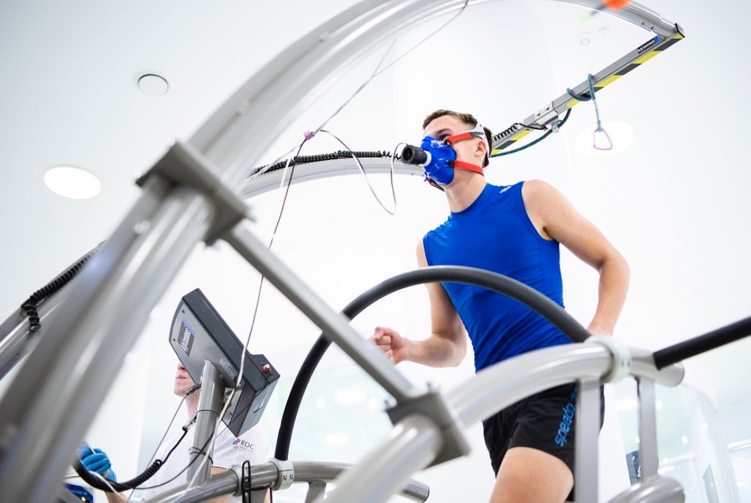 Сердце спортсмена: как пульсовые зоны делают тренировки т...