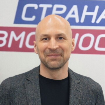 Олег Валерьевич Лебедев