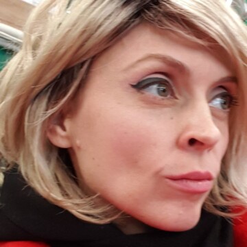 Рэна  Ролан