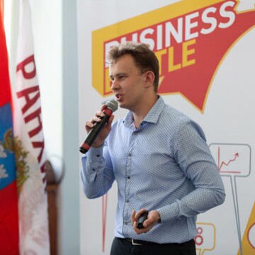 Сергей Михайлович Усаков