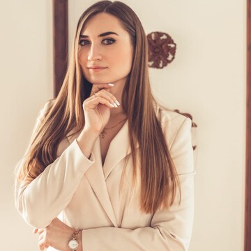 Анастасия Олеговна Суркова