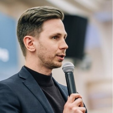 Антон  Утехин