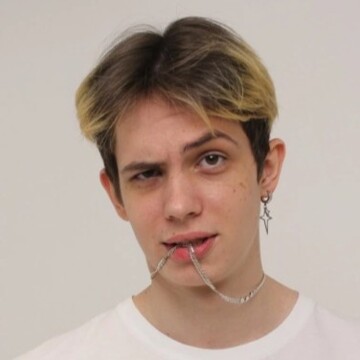 Слава  Маслов