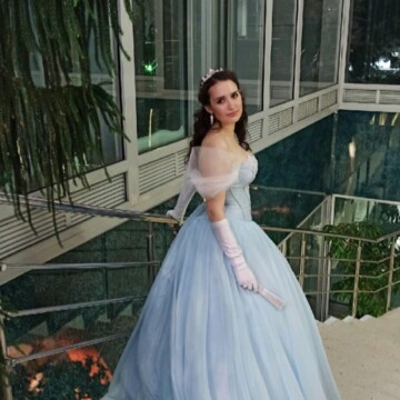 Анжелика Галанова