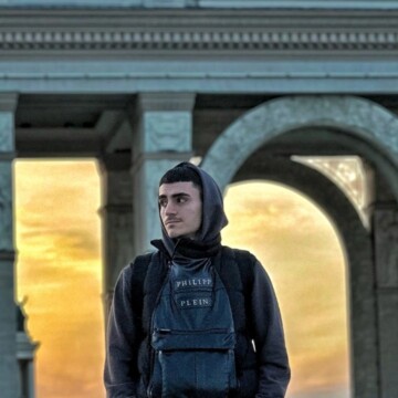 Мнацаканян Артур Мнацаканян Артур