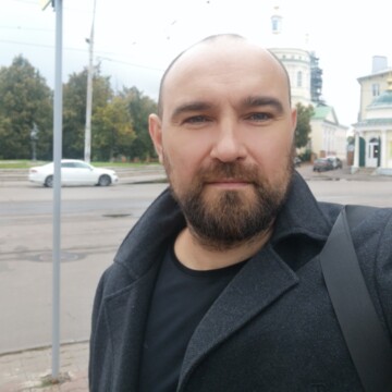 Виктор Владимирович Иванов