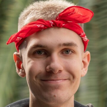 Никита Сергеевич Тысячный