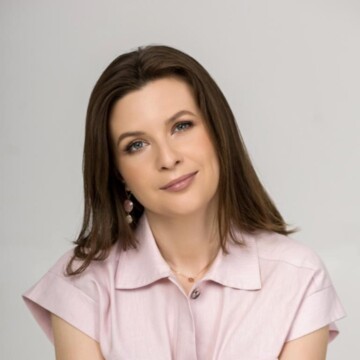 Леонова Антонина Валерьевна