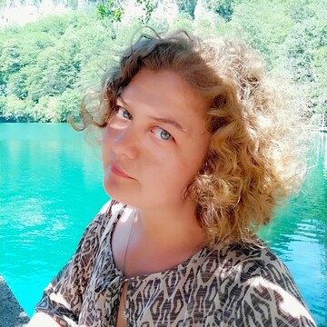 Александра Владимировна Захарова