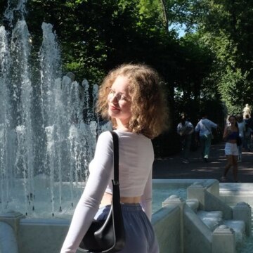 Настя Максимовна Вештеюнайте