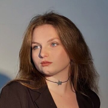 Катя  Шевцова