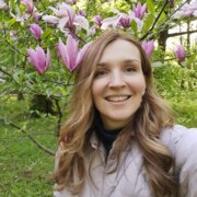 Великохатная Настасья