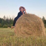 Петрова-Тарская Сахаяна Иннокентьевна Петрова-Тарская Сахаяна Иннокентьевна