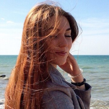 Алена  Сырчина