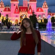 Толстикова Алиса Витальевна