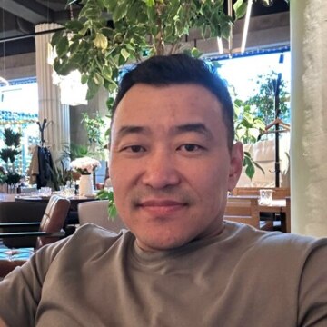 Василий  Попов