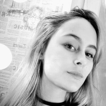 Аня  Макаренко