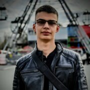 Лещенко Артём
